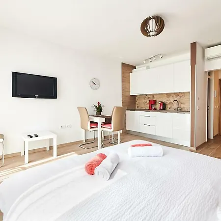 Studio Apartman Lena Umag Exteriér fotografie