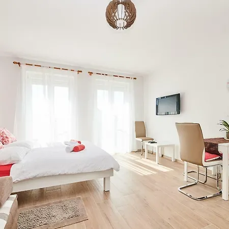 Studio Apartman Lena Umag Exteriér fotografie