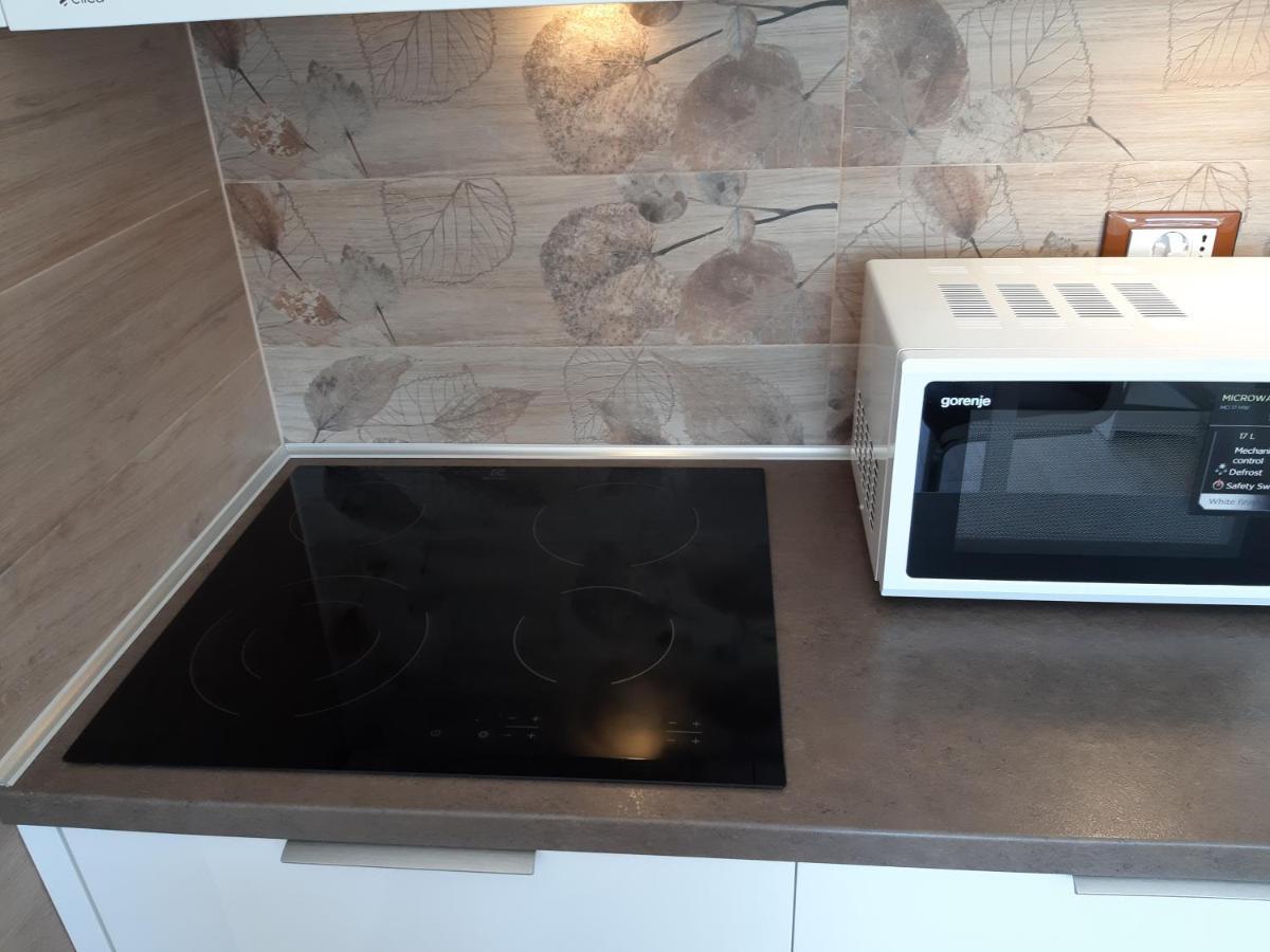 Apartman Lena *