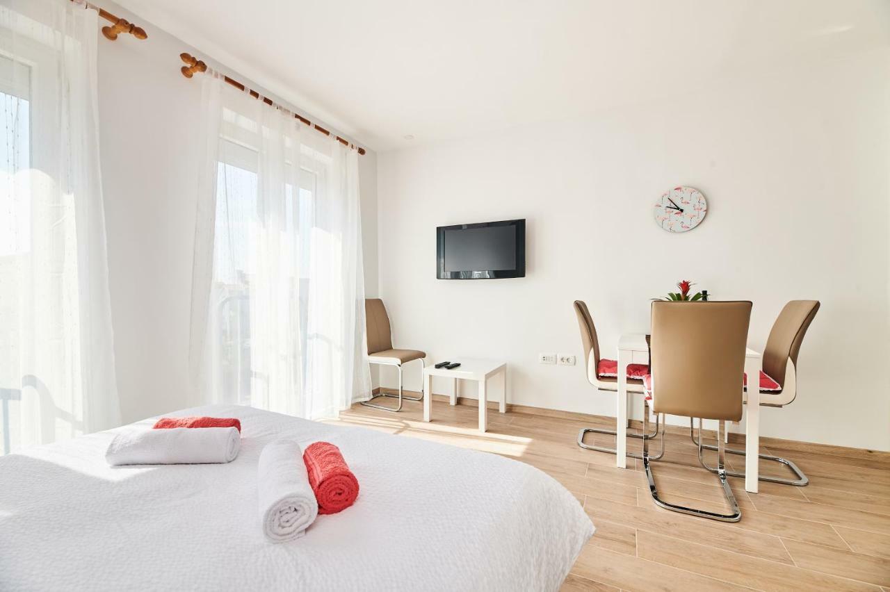 Lena Apartment